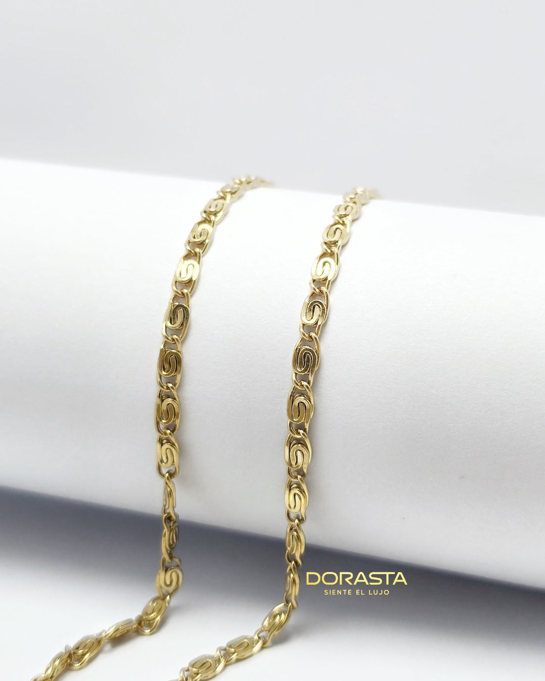 Cadena Clip para Dama en Oro Laminado Premium – 45 cm