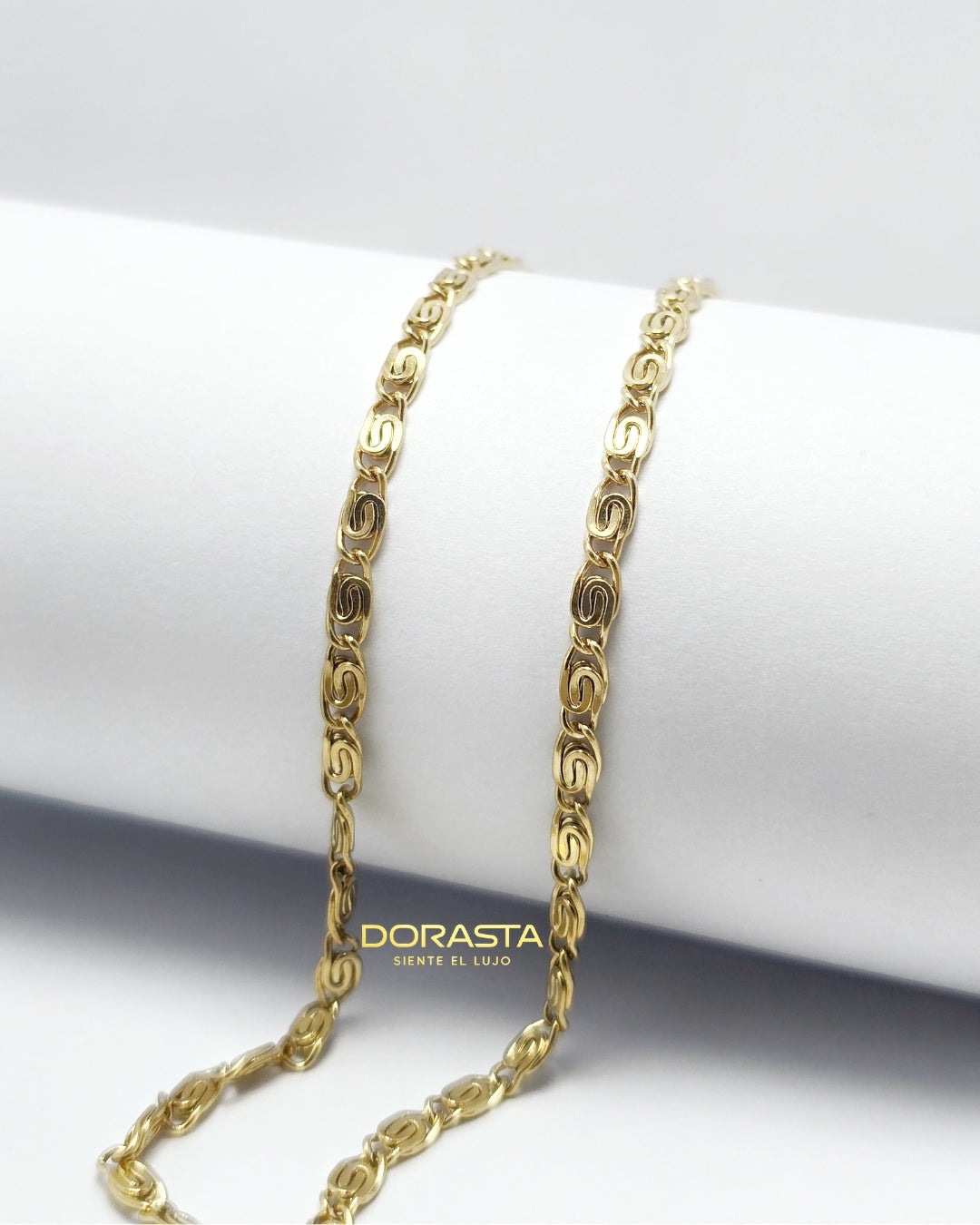 Cadena Clip para Dama en Oro Laminado Premium – 45 cm